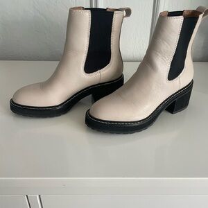Madewell Cream Leather Chelsea Lugsole Boots